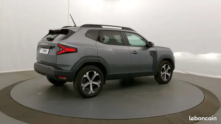 Dacia Duster 2025 photo 2
