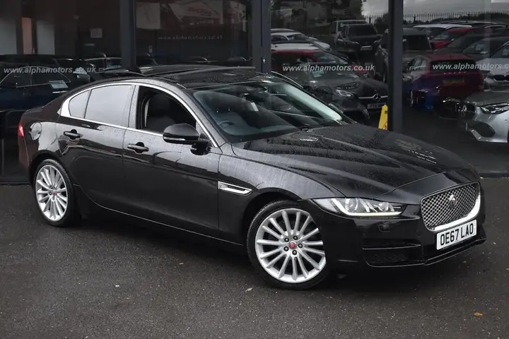 Jaguar Xe