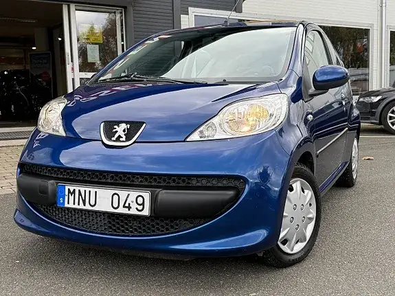 Peugeot 107 2009 photo 2