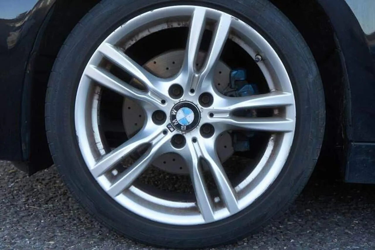 BMW 3 Series 2015 photo 4