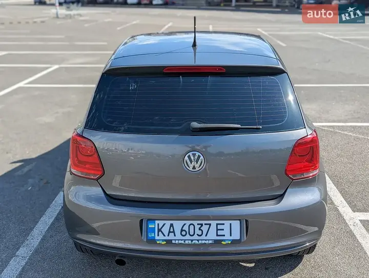 Volkswagen Polo 2011 photo 3
