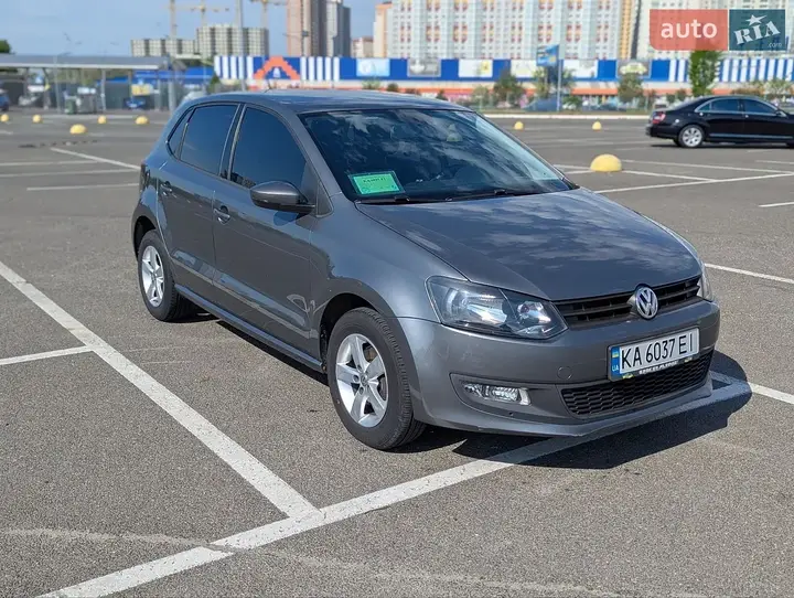 Volkswagen Polo 2011 photo 4