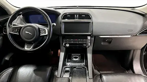 Jaguar F-Pace 2020 photo 4