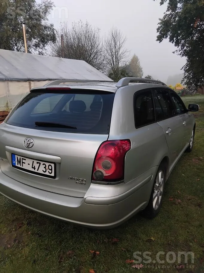 Toyota Avensis 2006 photo 4