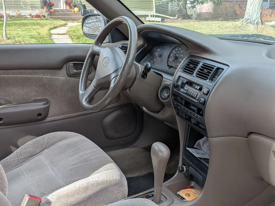 Toyota Corolla 1996 photo 4