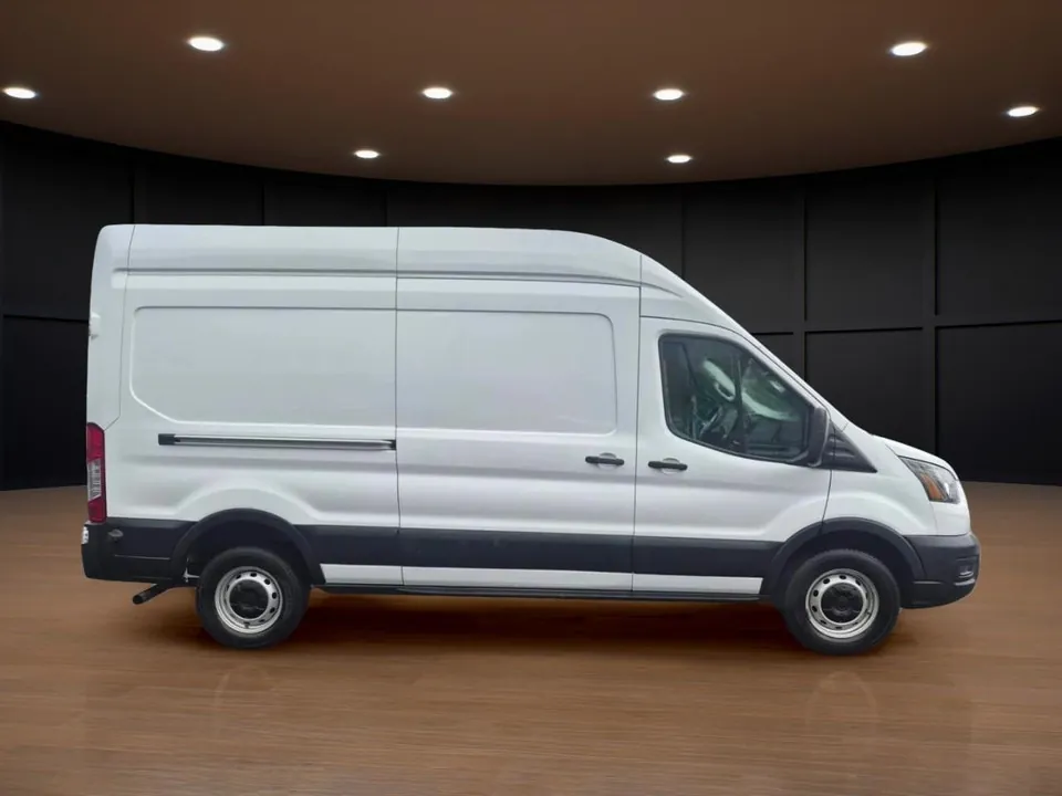 Ford Transit Cargo 2024 photo 4