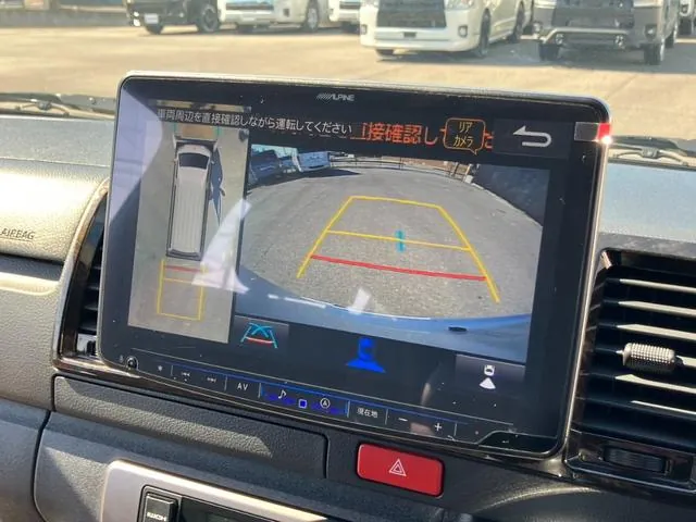 Toyota Hiace 2024 photo 3