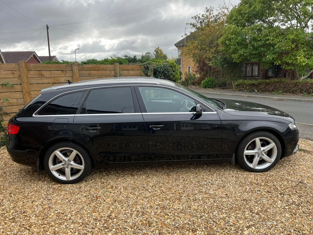 Audi A4 Avant 2011 photo 2