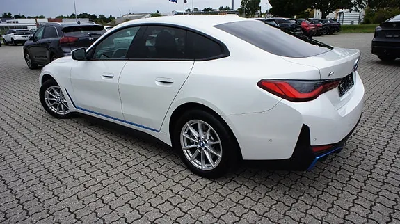 BMW I4 2024 photo 4