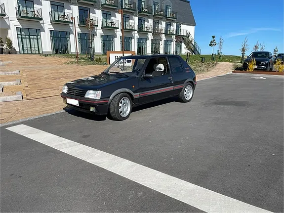 Peugeot 205