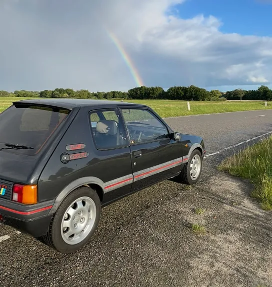 Peugeot 205 1987 photo 3