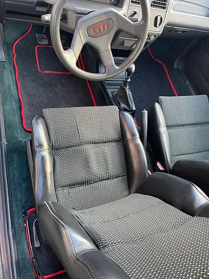 Peugeot 205 1987 photo 5