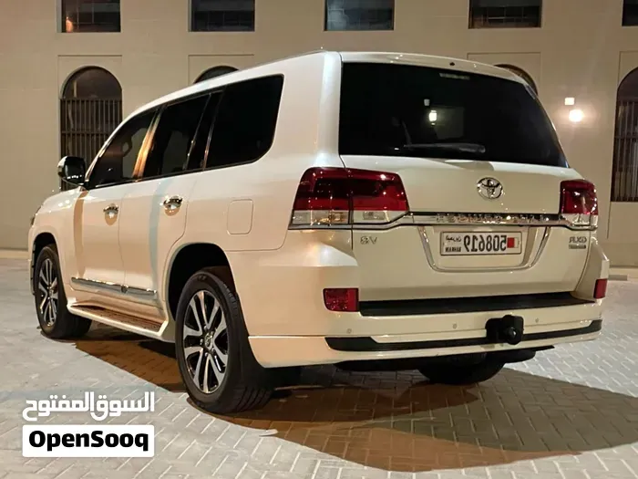 Toyota Land Cruiser 2019 photo 2