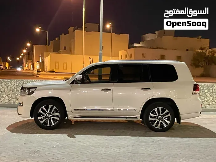 Toyota Land Cruiser 2019 photo 3