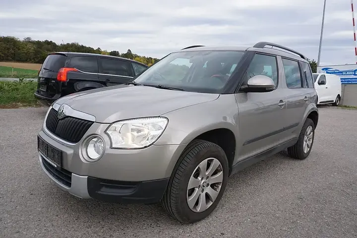 Skoda Yeti 2013 photo 2
