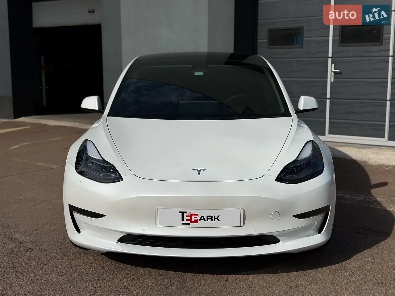 Tesla Model 3 2022 photo 3