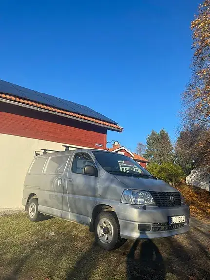 Toyota Hiace 2008 photo 2