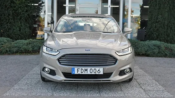 Ford Mondeo 2015 photo 2