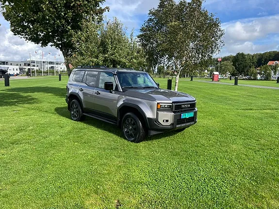 Toyota Land Cruiser 2025 photo 2