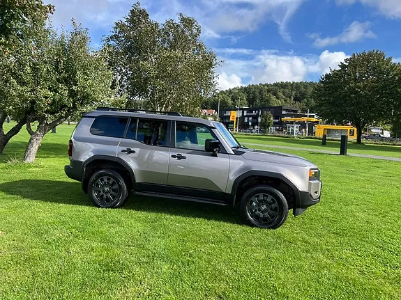 Toyota Land Cruiser 2025 photo 4