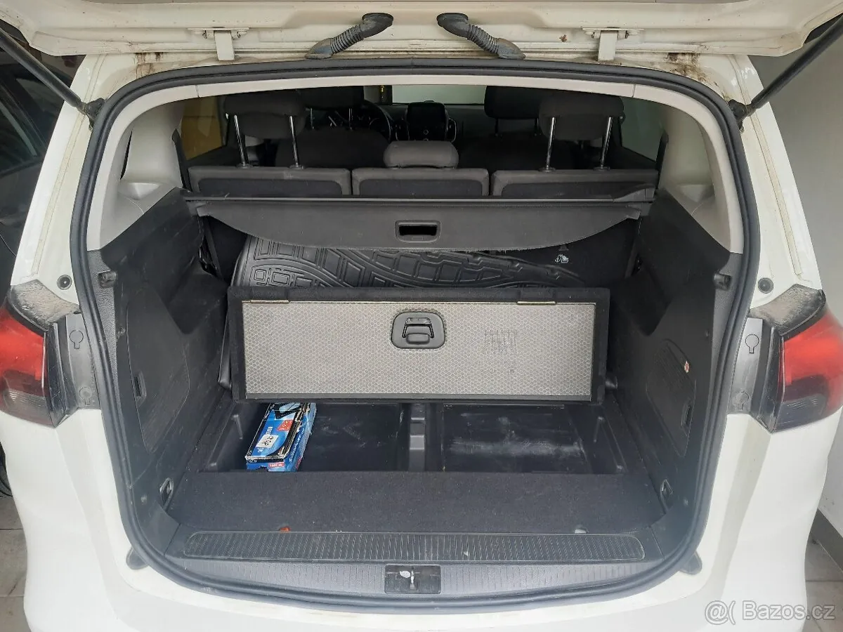 Opel Zafira 2016 photo 3