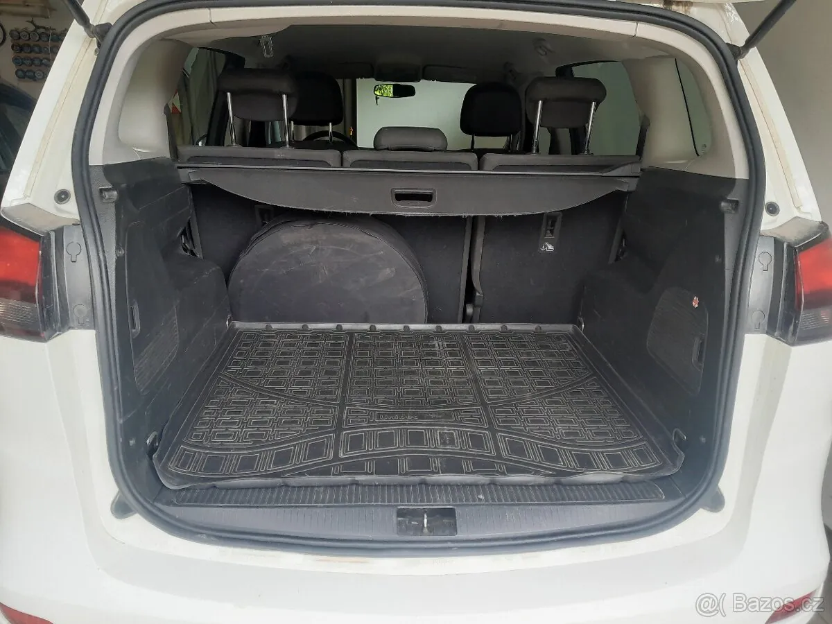 Opel Zafira 2016 photo 2