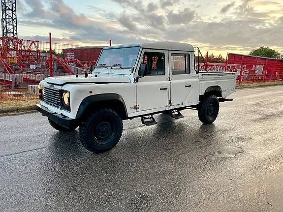 Land Rover Defender 130 1997 photo 3
