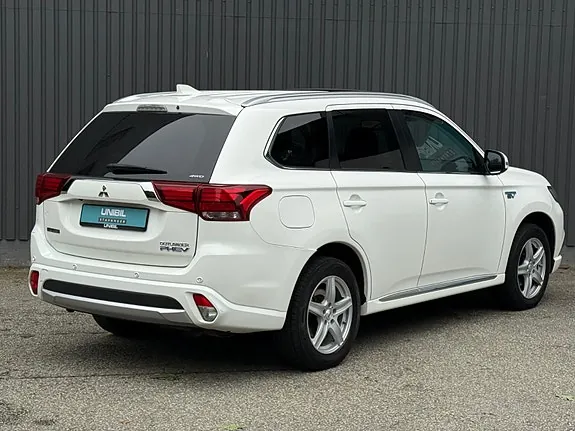 Mitsubishi Outlander 2016 photo 4