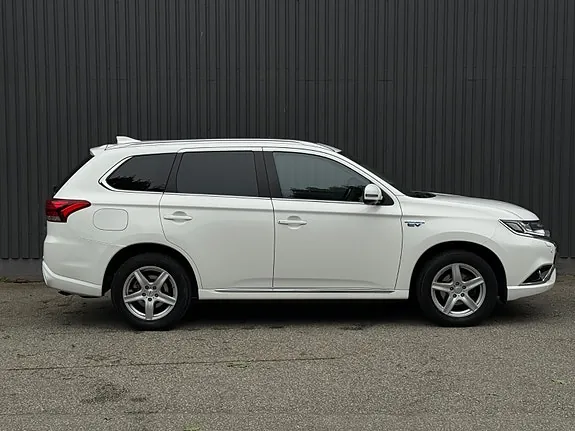 Mitsubishi Outlander 2016 photo 5
