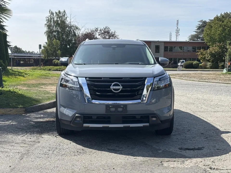 Nissan Pathfinder 2023 photo 3