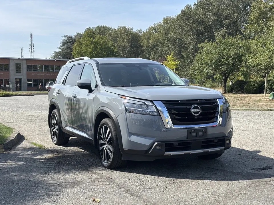 Nissan Pathfinder 2023 photo 2