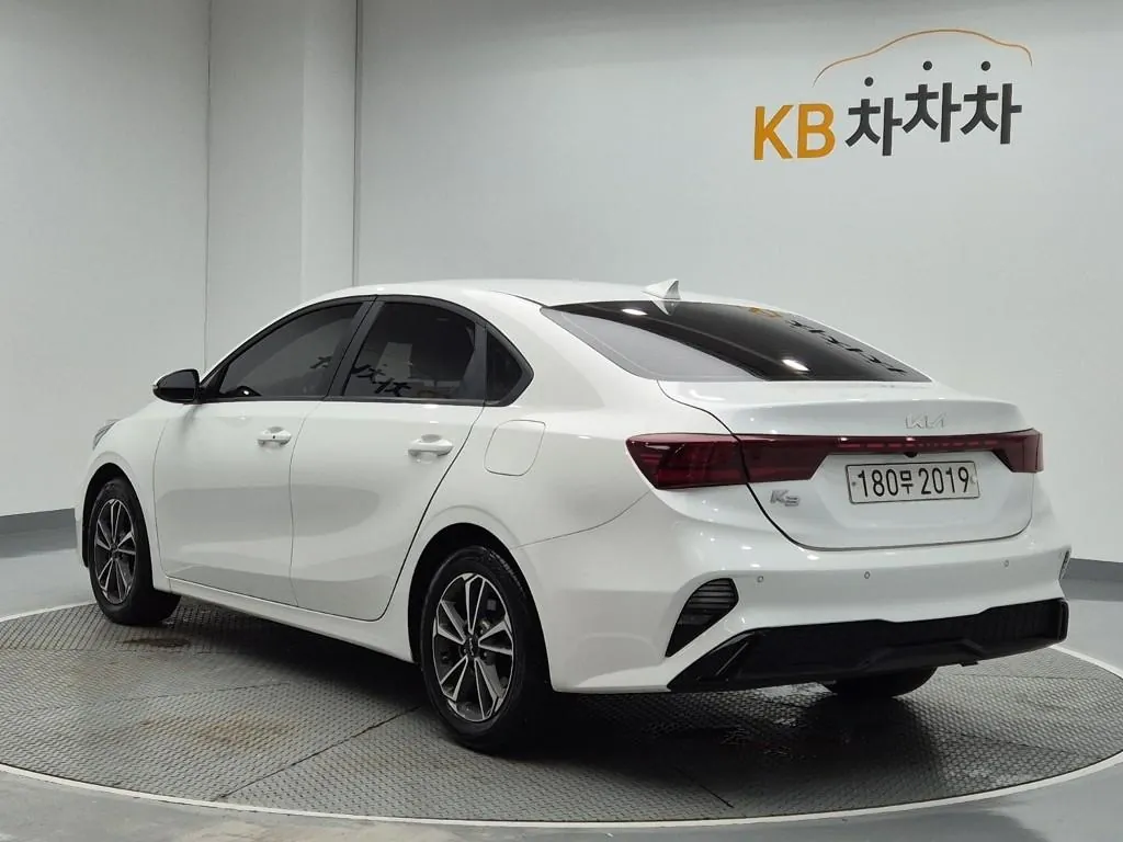 Kia K3 2022 photo 2