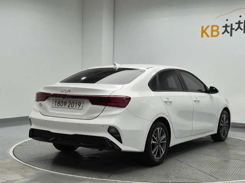 Kia K3 2022 photo 3