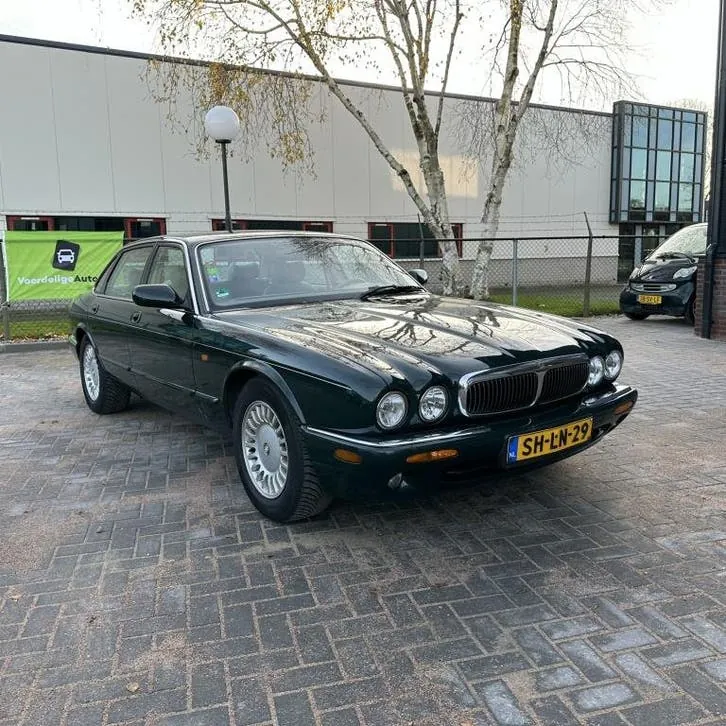 Jaguar Sovereign 1997 photo 2