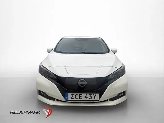 Nissan Leaf 2023 photo 2