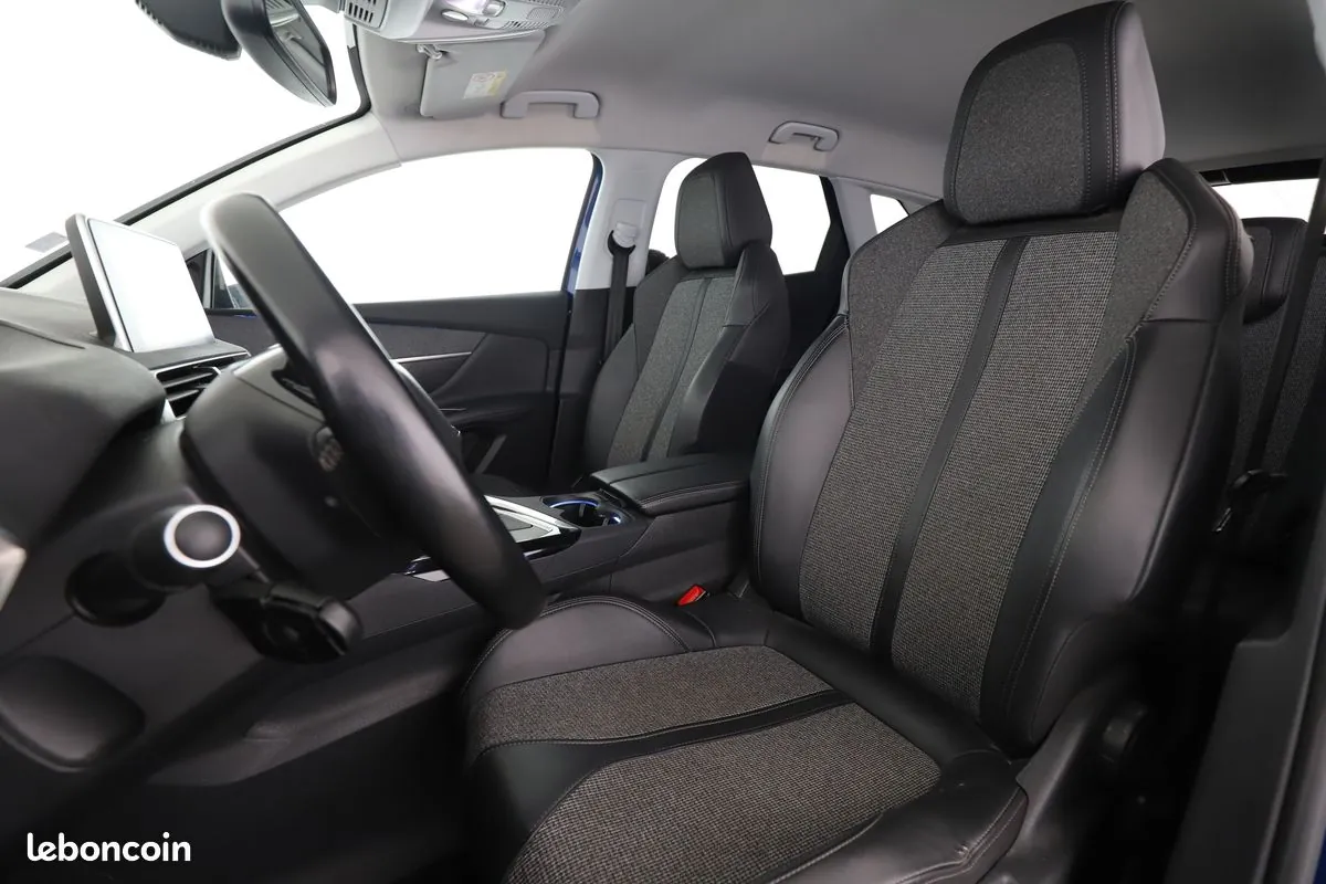 Peugeot 3008 2019 photo 5