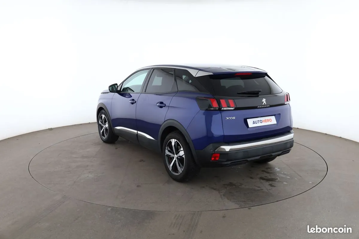 Peugeot 3008 2019 photo 2