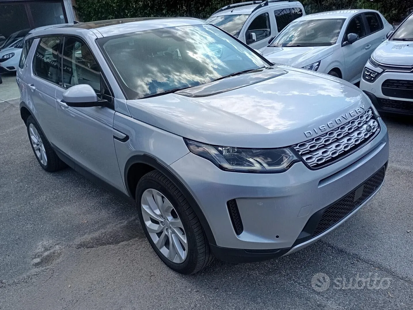 Land Rover Discovery Sport 2022 photo 5