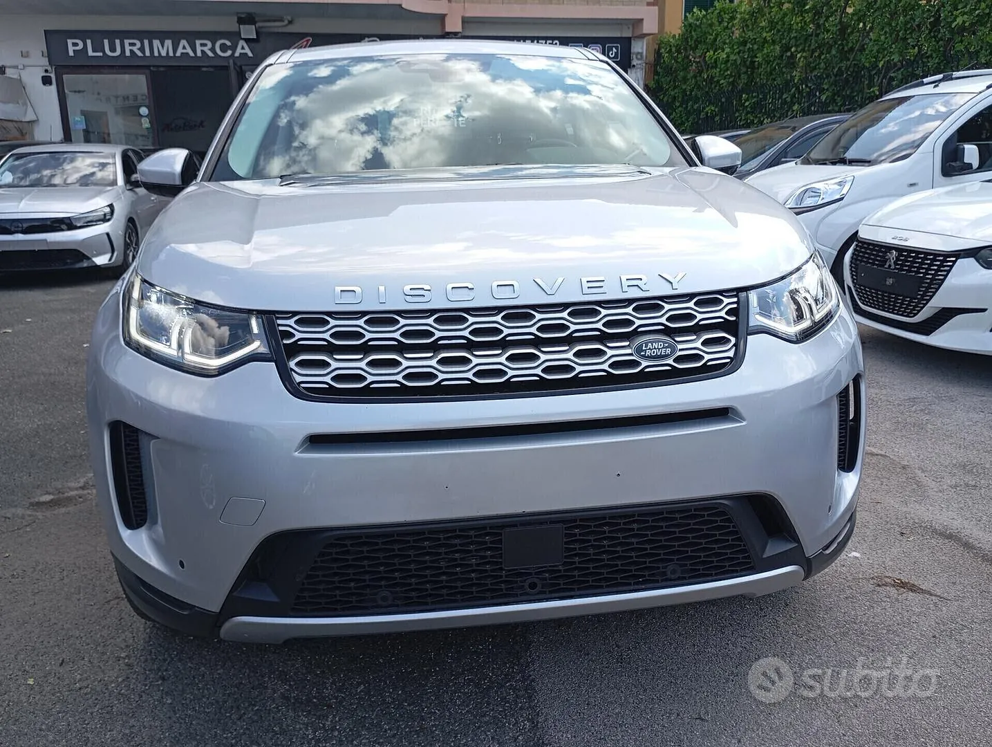 Land Rover Discovery Sport 2022 photo 3