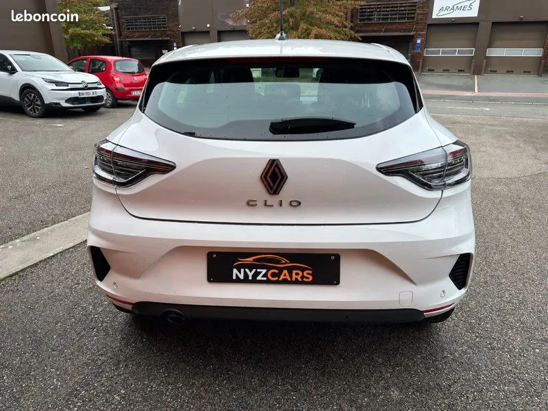 Renault Clio 2023 photo 4