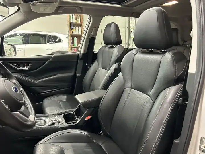 Subaru Forester 2019 photo 2