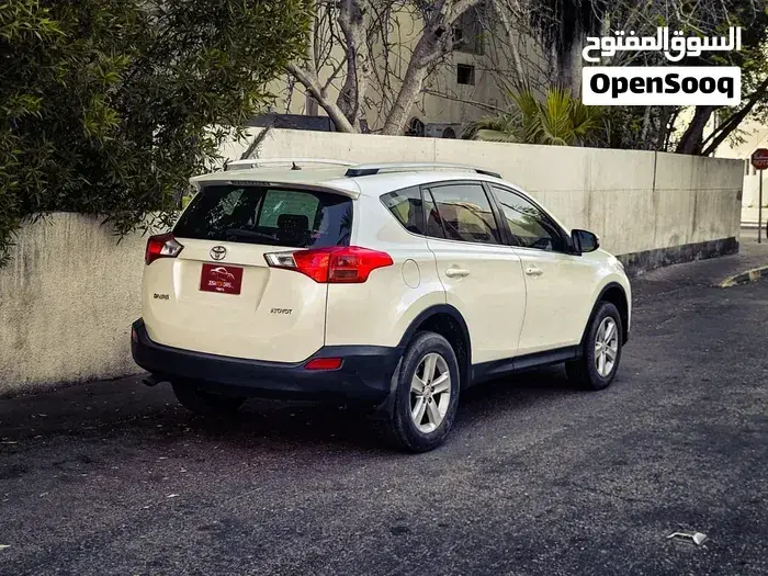 Toyota Rav4 2014 photo 4