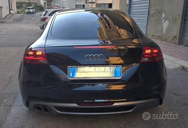 Audi Tt 2011 photo 4