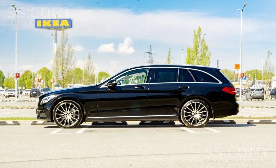 Mercedes-Benz C350 2015 photo 4