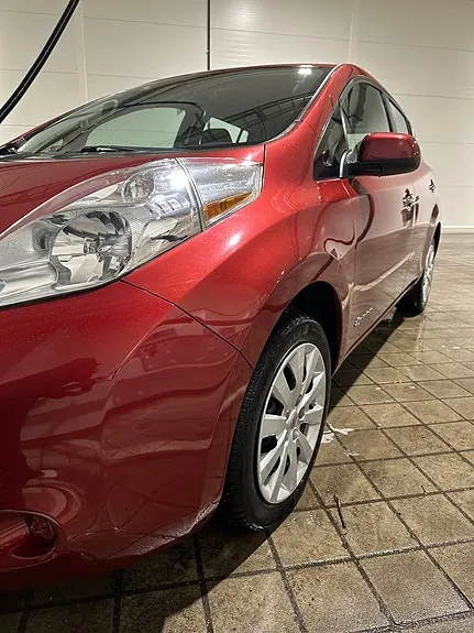 Nissan Leaf 2015 photo 5