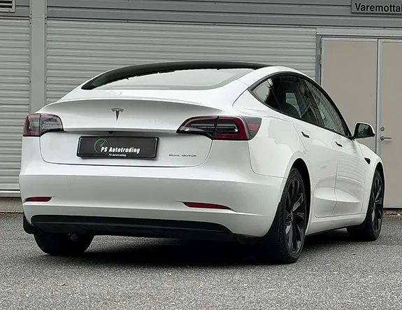 Tesla Model 3 2021 photo 3