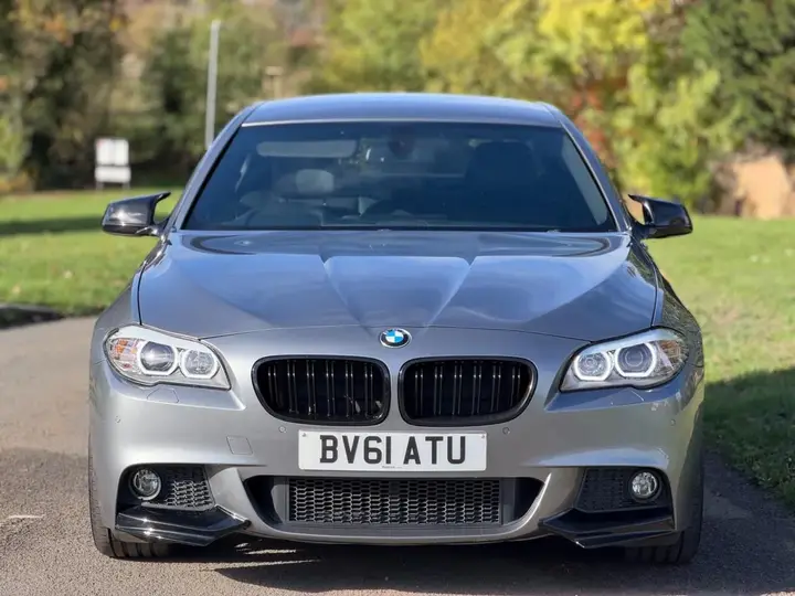 BMW 5 Series 2011 photo 3