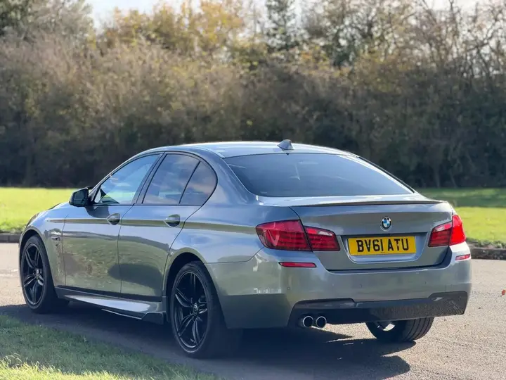 BMW 5 Series 2011 photo 5