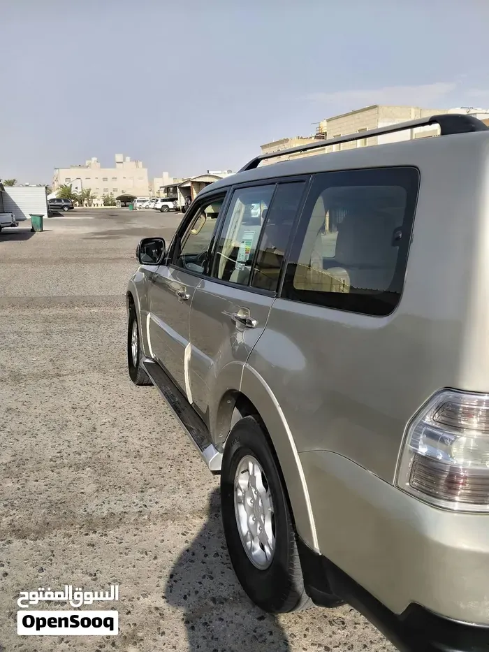 Mitsubishi Pajero 2008 photo 4