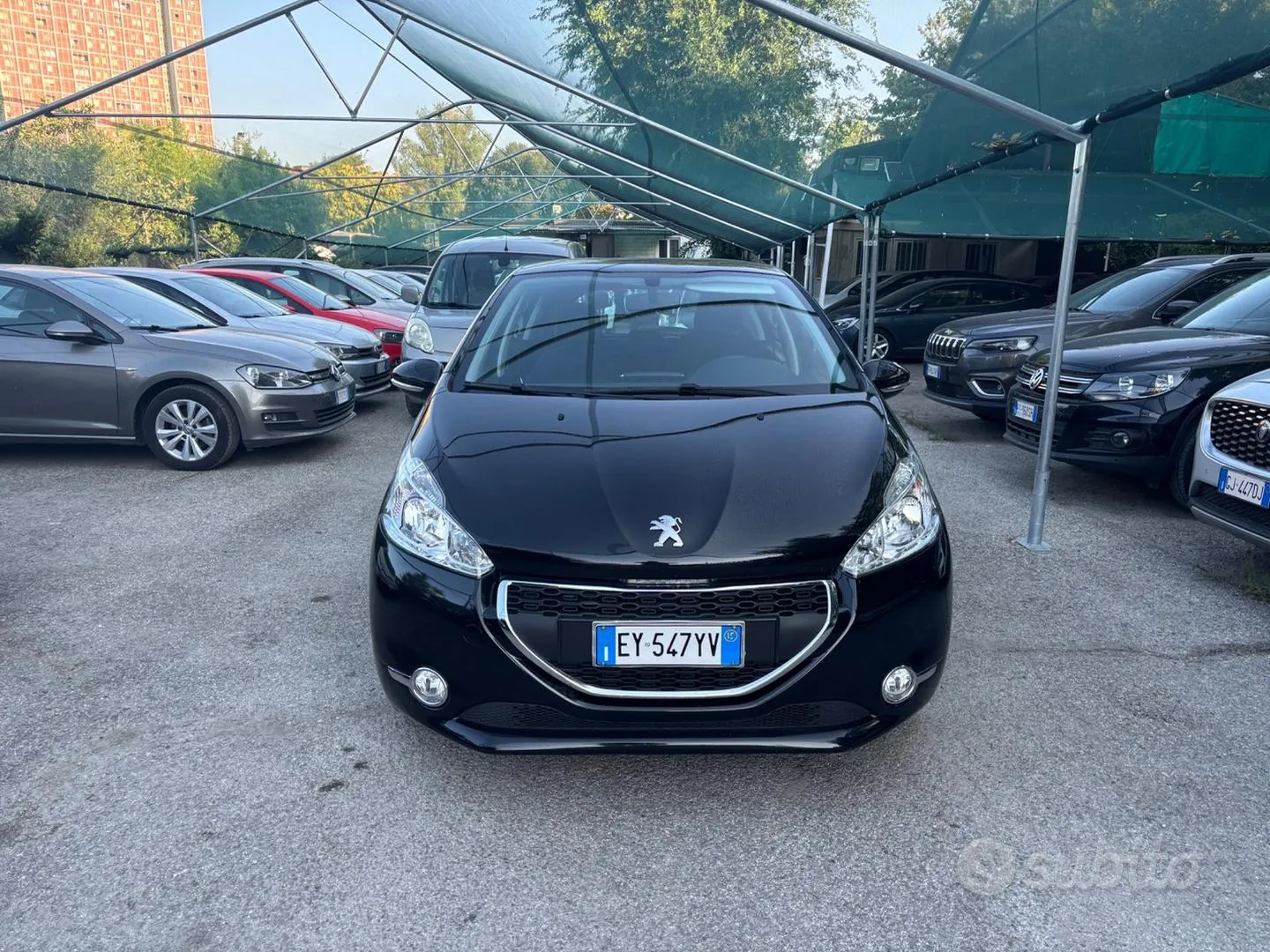 Peugeot 208 2015 photo 2